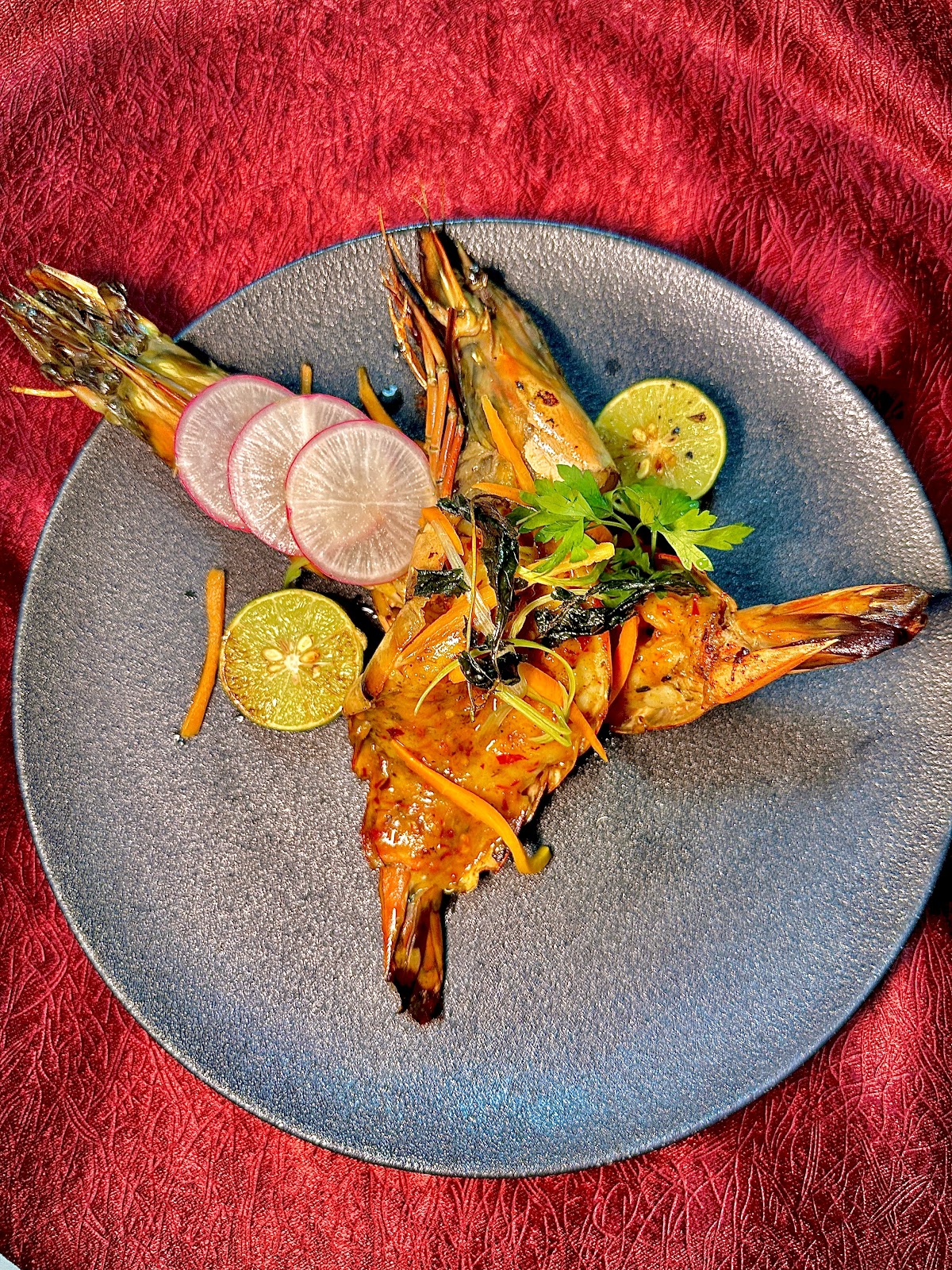Praprika (Paprika) Restaurant & Lounge