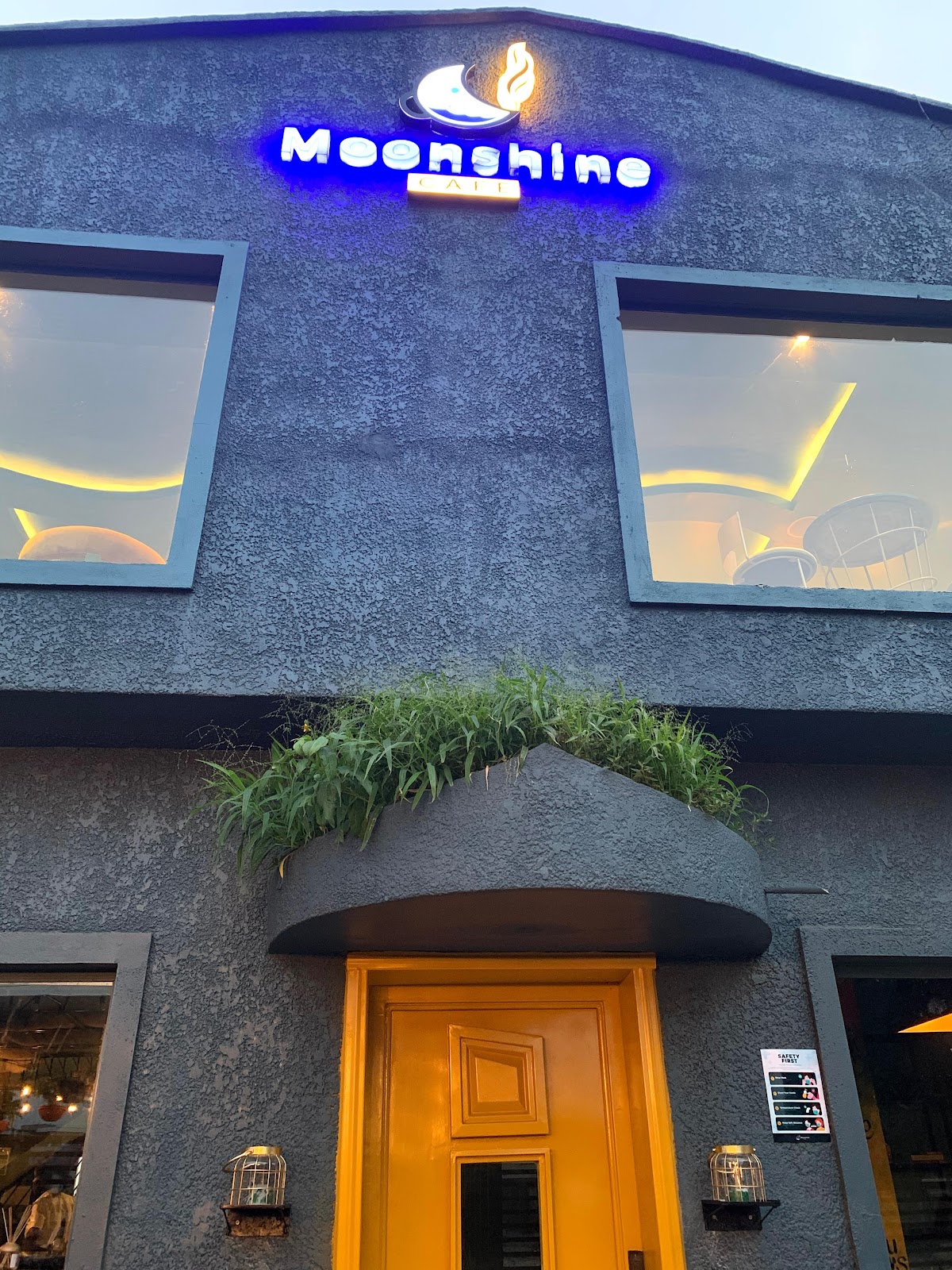 Moonshine Cafe