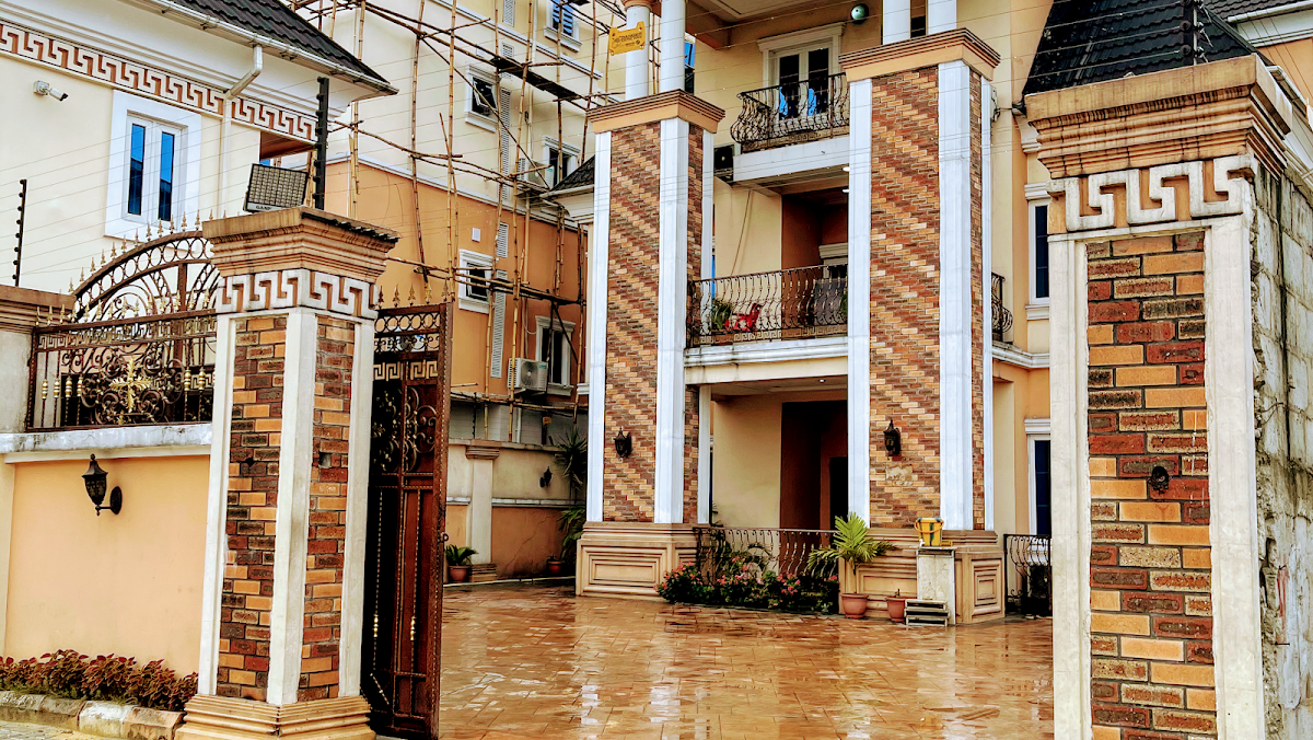 Mexiloyd Luxury Rooms & Suites