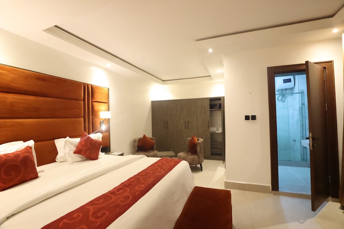 Bolton White Hotel