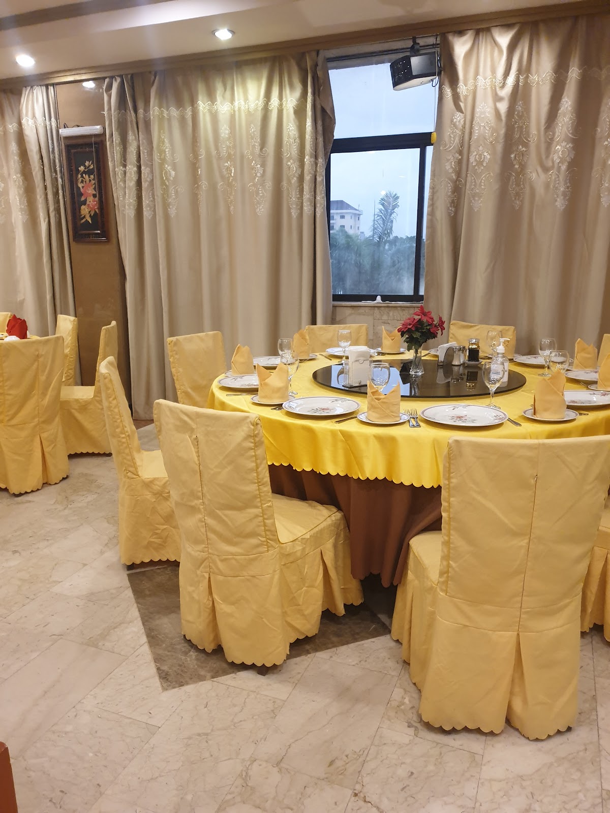 Golden Gate Restaurant