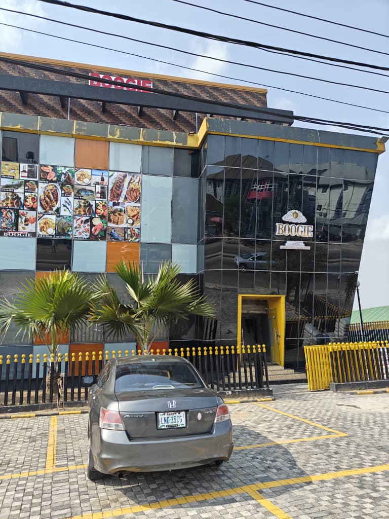 Boogie Night Club & Lounge