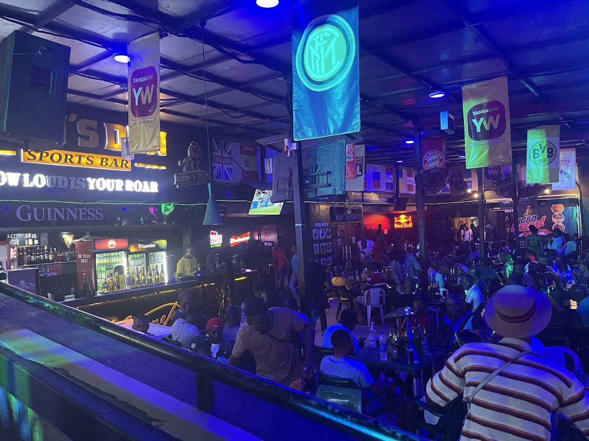 Lions Den Sports Bar & Lounge