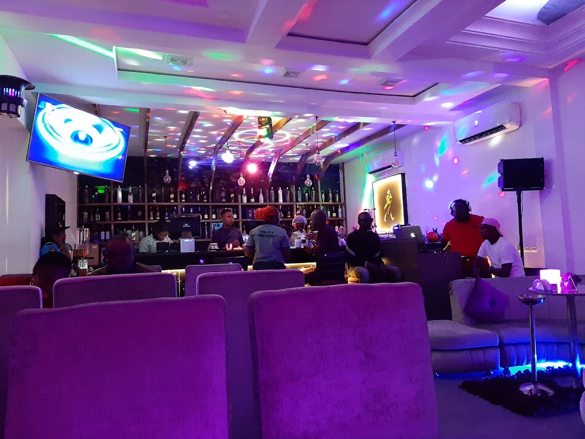 K16 Lounge