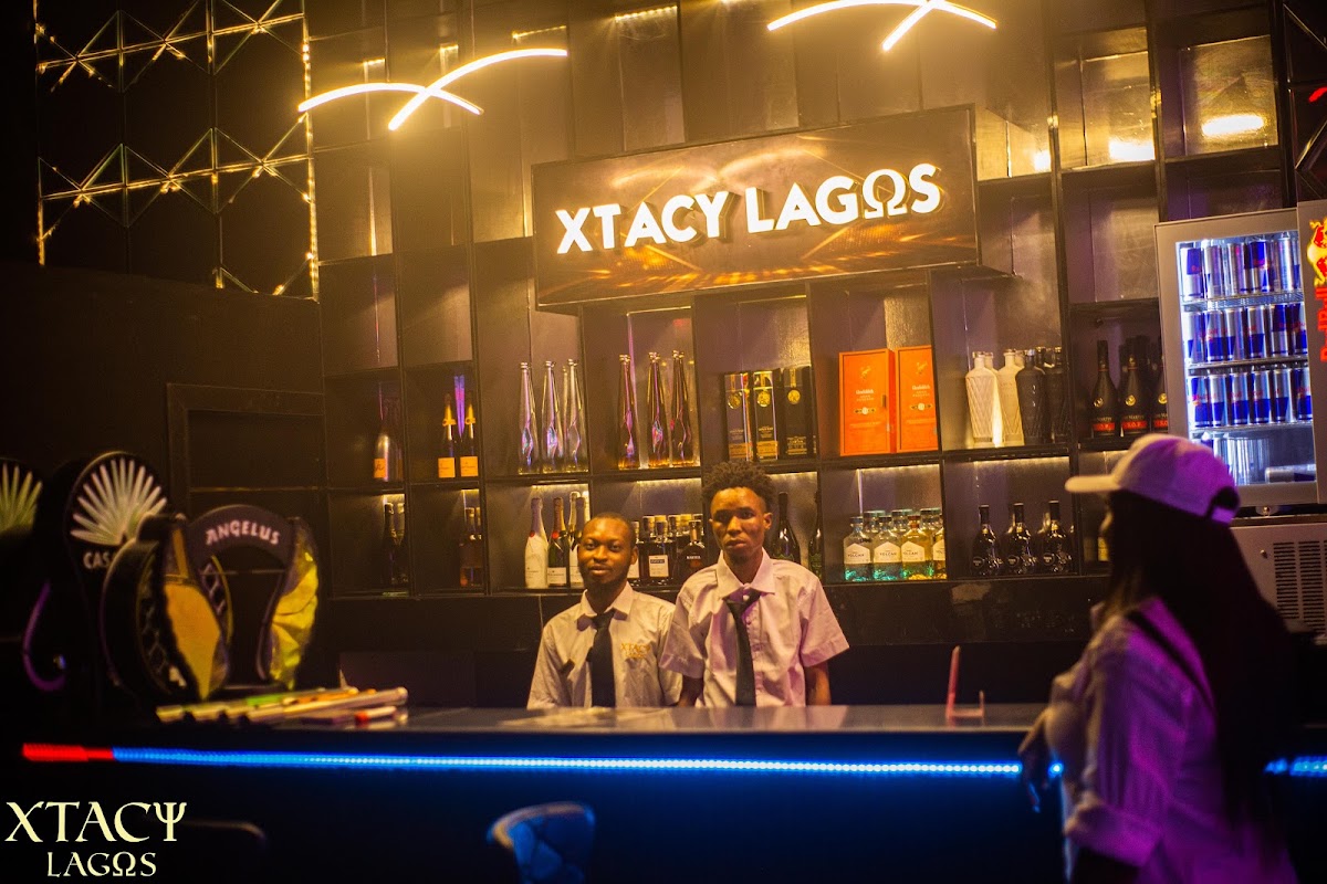 Exstacy Lounge (a.k.a. Club Elexecstazy)