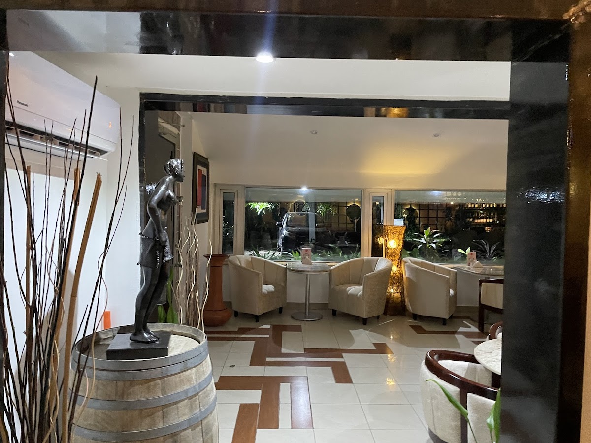 Zoe's Bistro