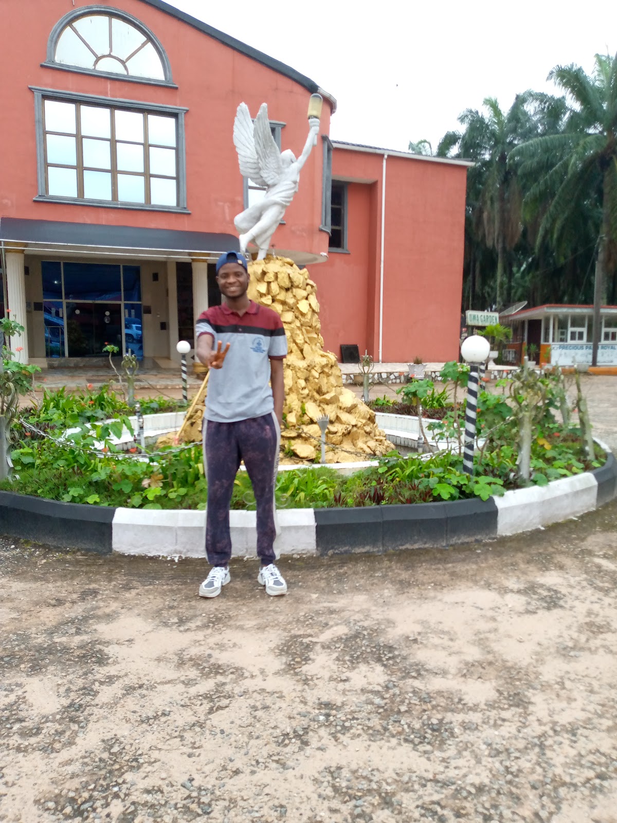 Benin Plaza