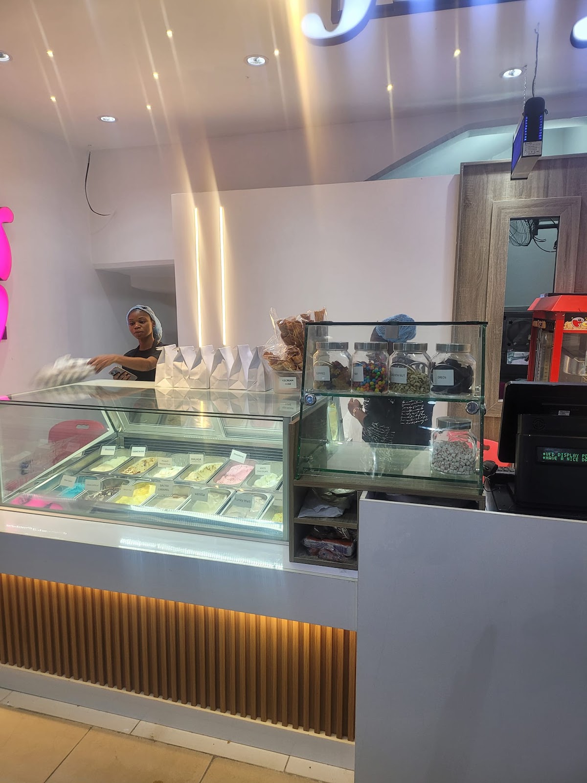 Jilly Gelato