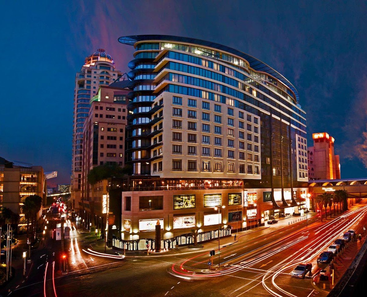 DaVinci Hotel & Suites