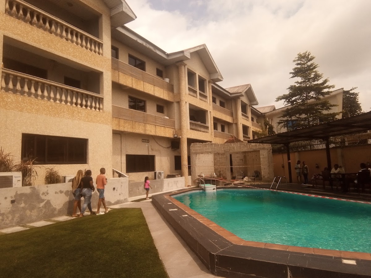 Peemos Place Warri
