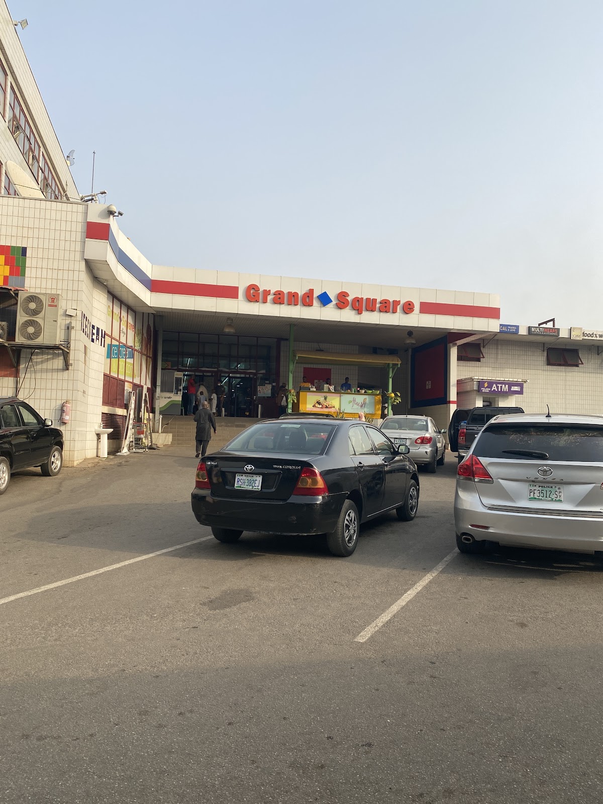 Grand Square Mall