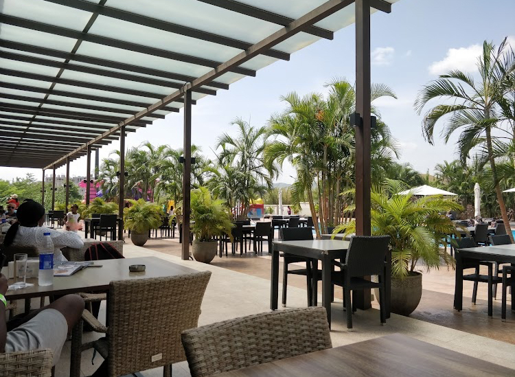 BluCabana Restaurant & Café