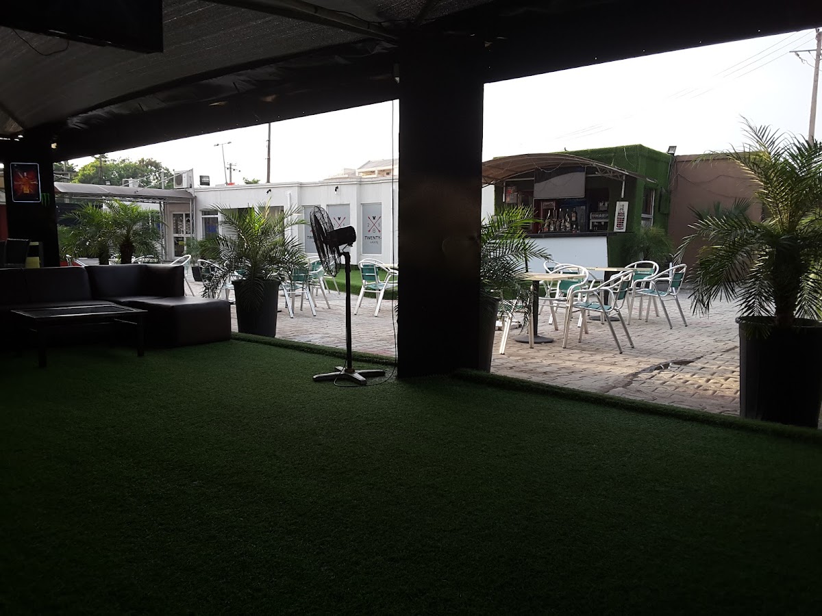 Twenty-5 Bar