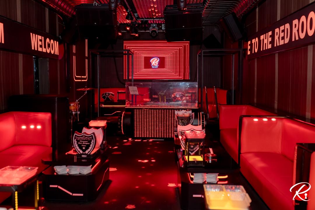 Red Light Fashion Room