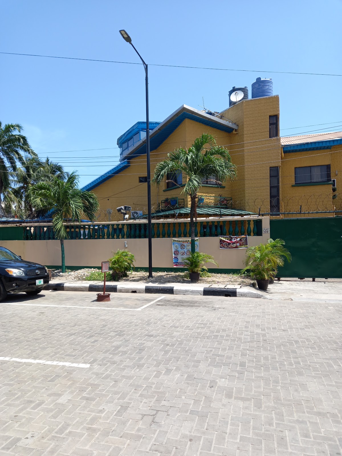 Divine Fountain Hotel
